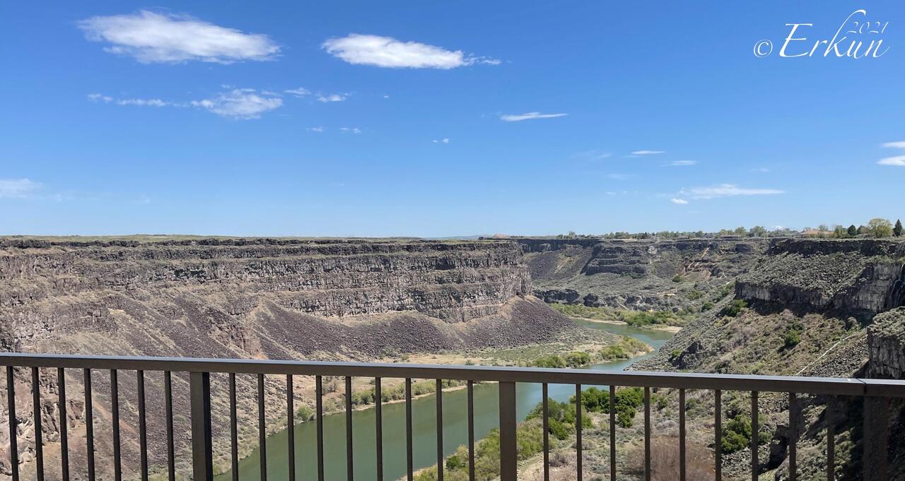 Crossing the Perrine Bridge to get to I-84 ... bye, bye Twin Falls, ID.