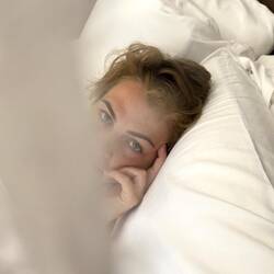 eyes means ojos in Spanish