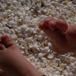 Byron's toes