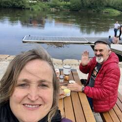 Thermoskannen Mittagessen an der Weser