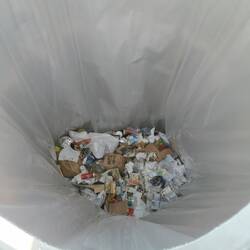 Vor allem tiefer. Viel tiefer...