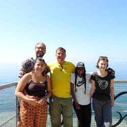 V.l.n.r.: Arne mit Isabella, ich, Nilanthi und Sofia