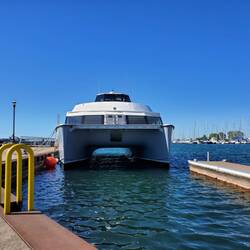 Cruise catamaran