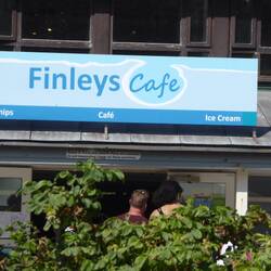 Cafe in lulworth- but they got the spelling wrong!