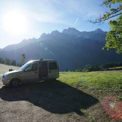 Frühstück mit Bergpanorama