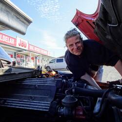 Reparieren vor dem Schrottplatz