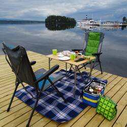 Frühstück auf dem Steg