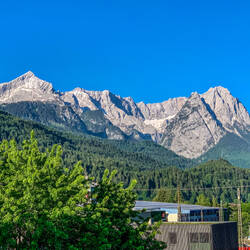 Blick aus dem Fenster aufs Wettersteingebirge