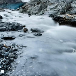Hike to the toe of the Worthington Glacier at the SRS — Richardson Hwy, AK.
