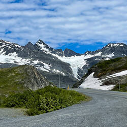 Along the Richardson Hwy to Valdez — Alaska.