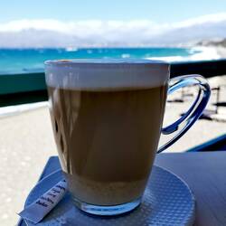 Our beach day starts with a Latte Matschado ☕☕😁!