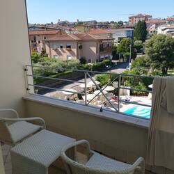 morgendliche Aussicht aif den Pool