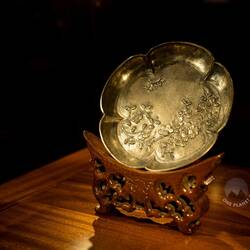 月影梅纹银盘，宋，南京江浦黄叶岭张同之夫妇墓出土