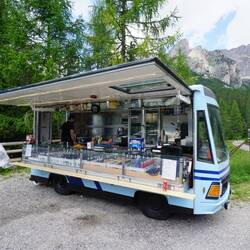 Mobile Disko, Cafe und Bar in Einem 😜