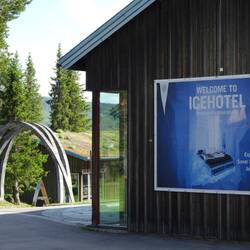 Eingang zum Icehotel