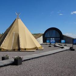 Hier wird jeden Winter ein neues Hotel aus Schnee und Eis gebaut.