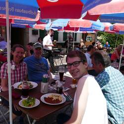 mit Paul und Ulli im Gasthof Auzinger