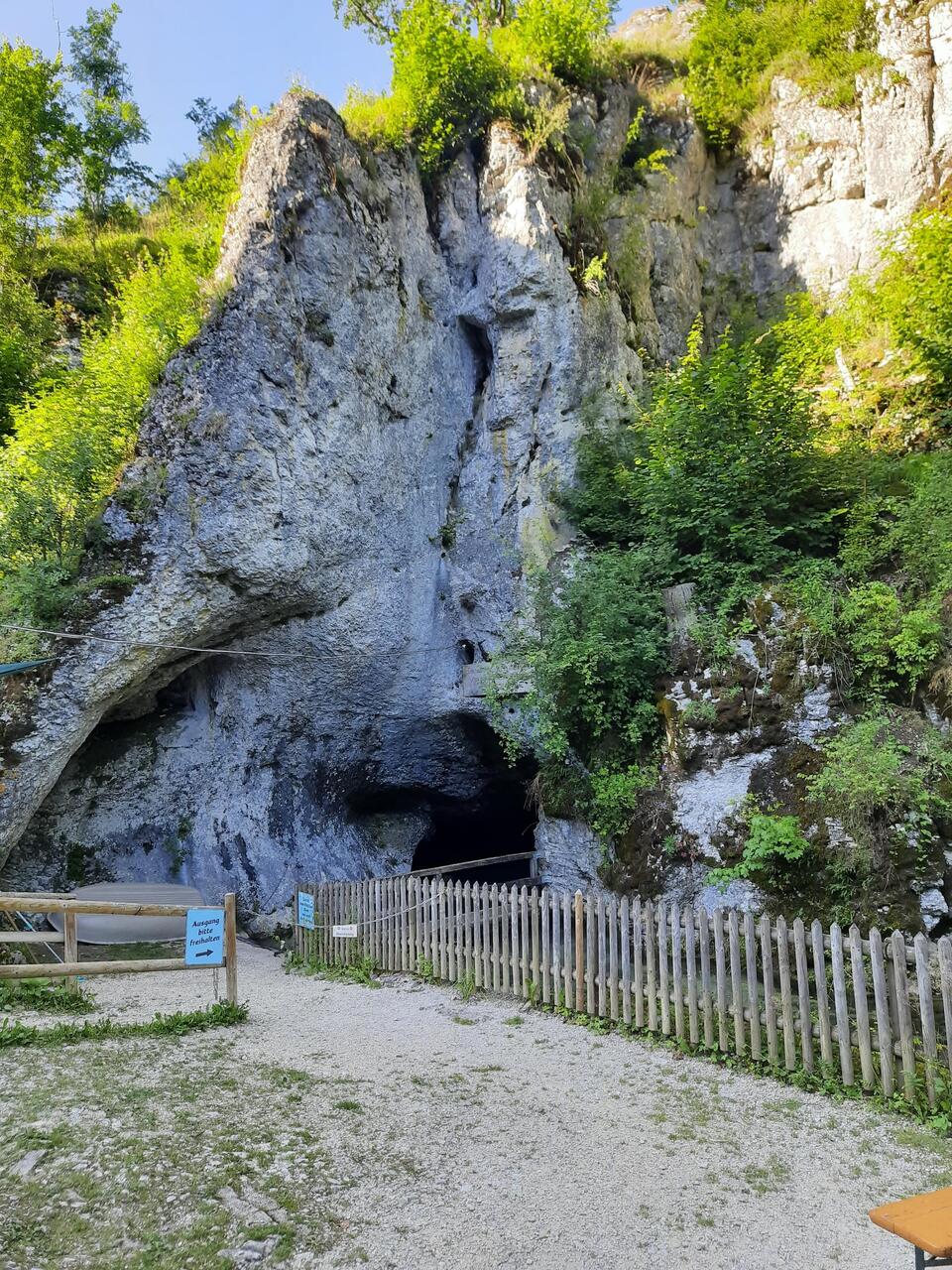 Wimsener Höhle gestern Abend. Leider schon geschlossen