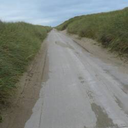 Langs Flade sø. Hm, niet zo veel uitzicht.