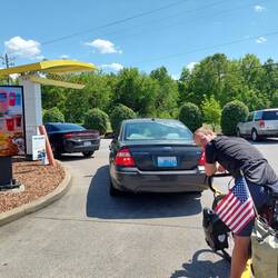 Mit dem Rad durch den Drive Thru