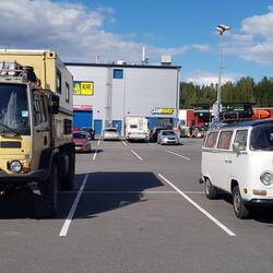 Mitten in Finnland ne kölsche Bulli...👍