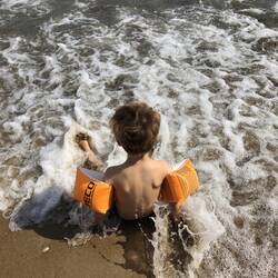 Jona liebt das Meer