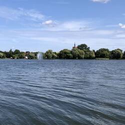 Blick über den See auf Naugard