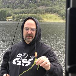 Christian hat das Abendessen gefangen 🤢