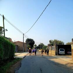 Falling behind aka slow man walking