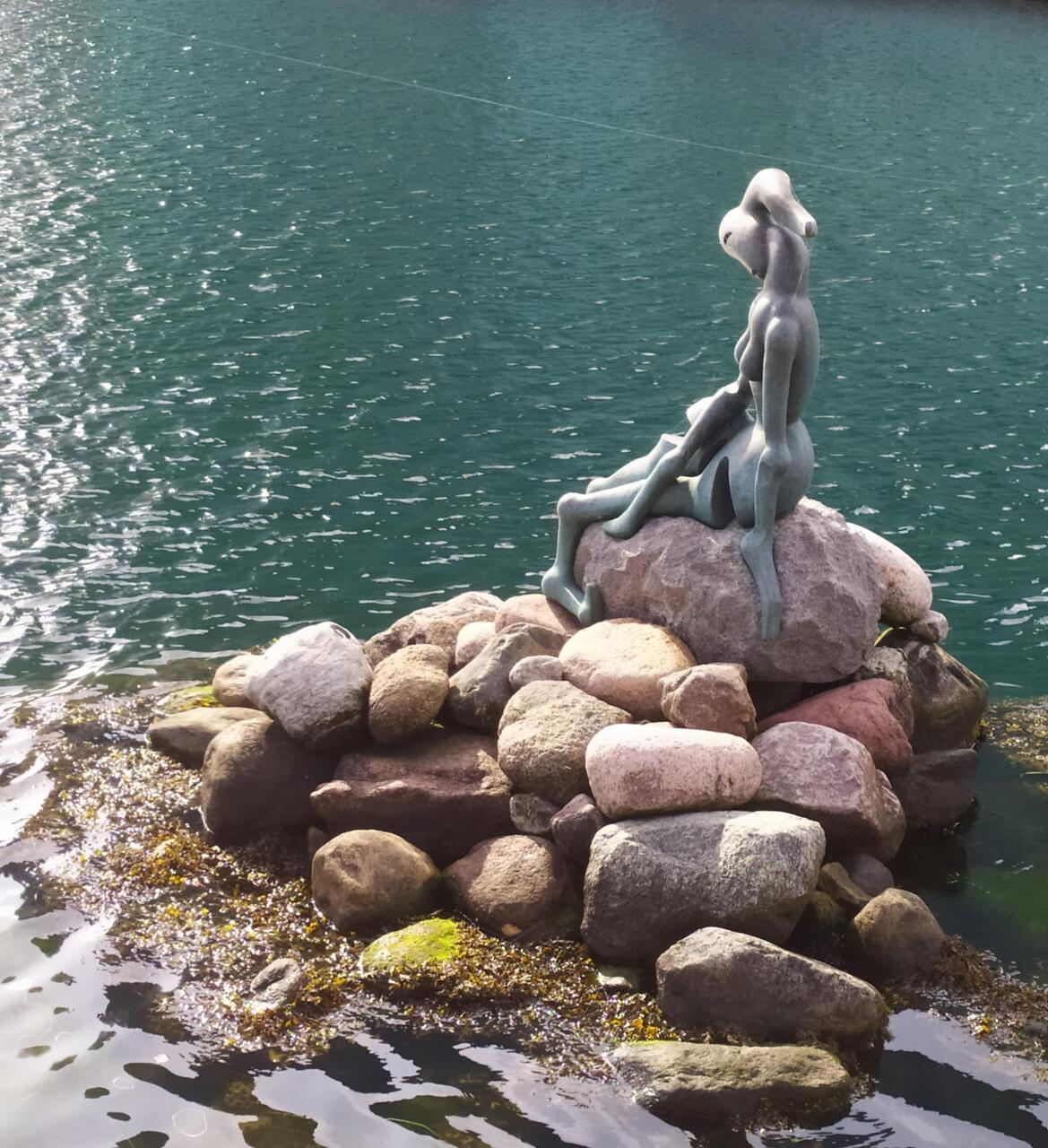 ...sondern auch die Genetically Modified Little Mermaid...