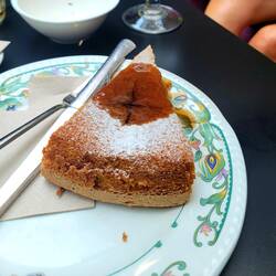 The Santiago torte, seved Gallician style.