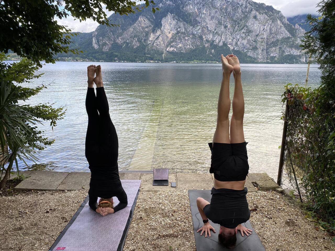Salamba Shirshasana
