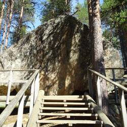 Da ist er: der Bärenhöhlenstein.