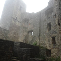 Ruine Reußenstein Innenansicht