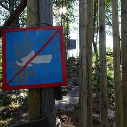 Ein Geweih? Ach so, nee, Motorschlitten sind hier nicht erlaubt.