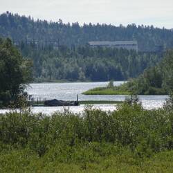 An diesem russischen Wasserkraftwerk endet Norwegen in dieser Ecke.