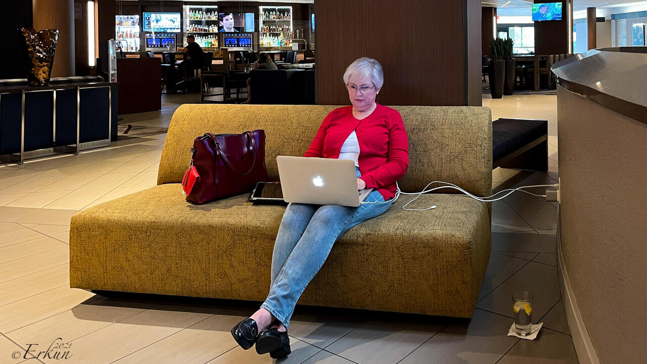 When you have writing to do, the wait-time flies — Houston Airport Marriott Lobby, TX.