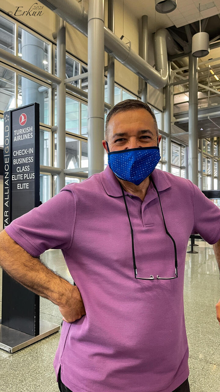 Waiting to check in for TK34 — Terminal D @ IAH ... Houston, TX.