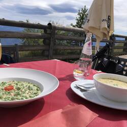 Stärkung auf dem Penegal