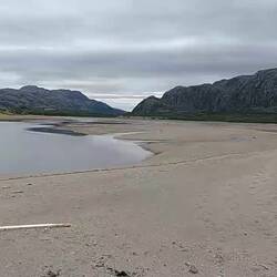 Dieses Rinnsal bildet die Grenze - an seiner tiefsten Stelle.