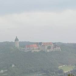Neuenburg im Dunst