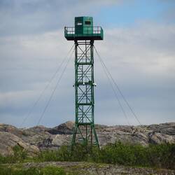 Bei der Abreise entdecke ich noch einen russischen Wachturm.