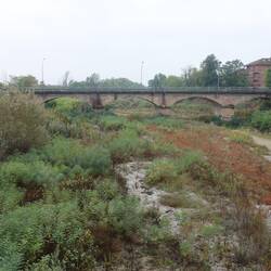 der Torrente Staffora führt kein Wasser