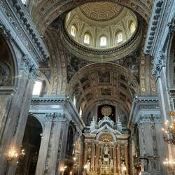 Eine Kirche muss auch mal sein