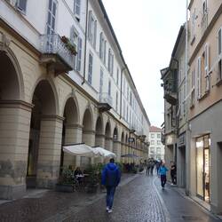 bin ich froh, in der Stadt und damit in Sicherheit zu sein
