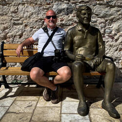 Deniz finds a statue of Sadun Boro, the first Turkish seaman to circumnavigate the world — Bodrum.