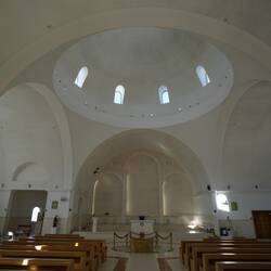 So eine helle Kirche haben wir bislang noch nie gesehen