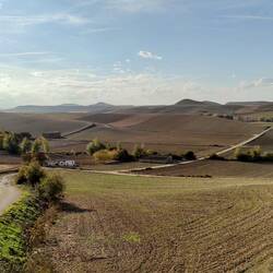 Le chemin de demain à la sortie de Grañon