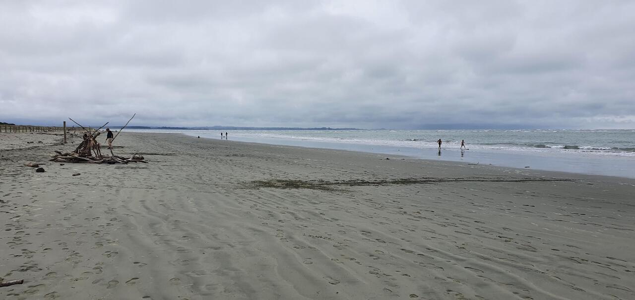 A rather deserted Tahunanui Beach