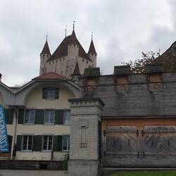 Schloss Thun vom Berntorplatz